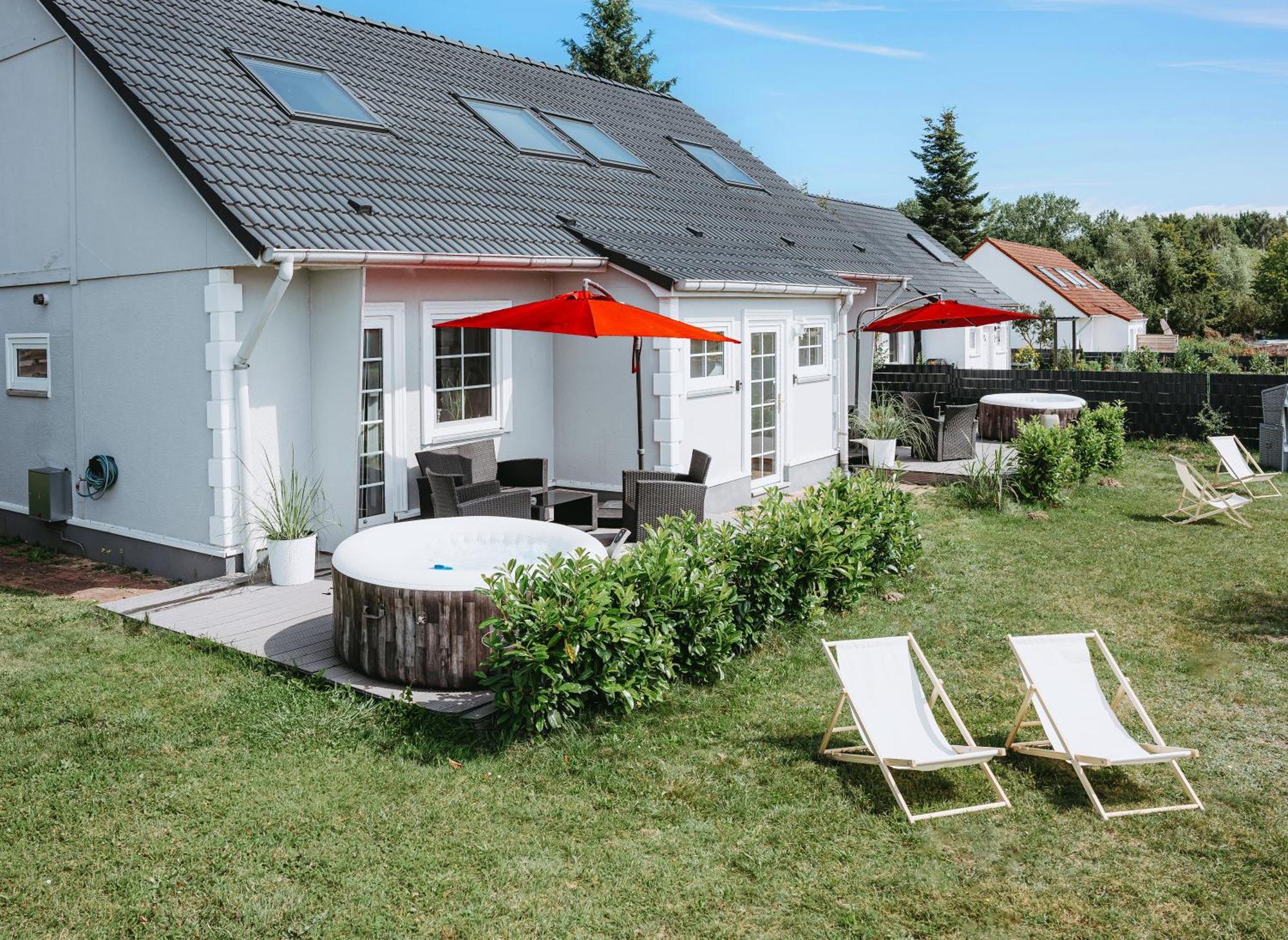Ferienhaeuser Insel Usedom Haus Samara 8 - Blick Aufs Achterwasser! Whirlpool Und Sauna Lutow المظهر الخارجي الصورة